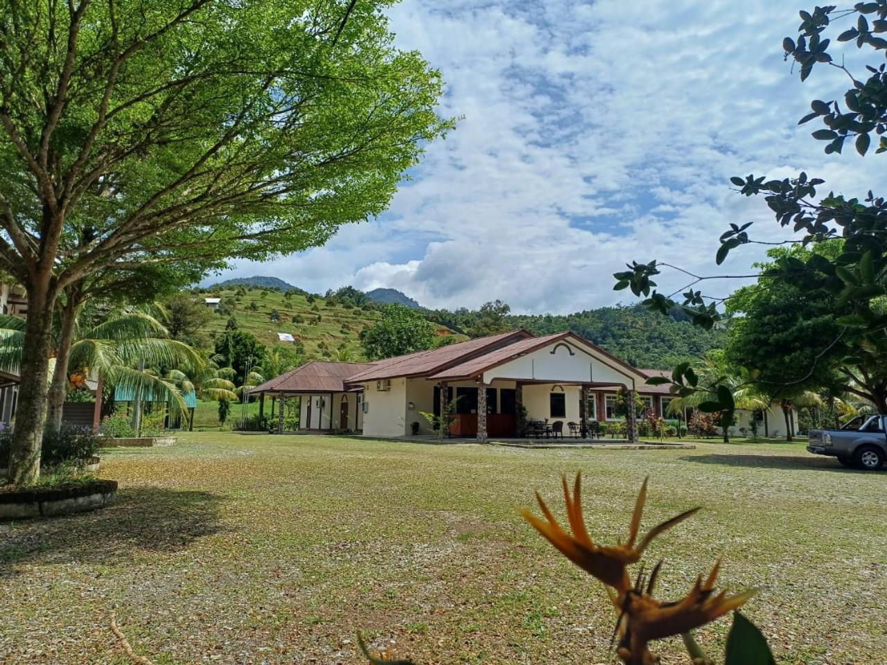 Lemuni Retreat & Training Centre - Kerling, Selangor 호텔 외부 사진